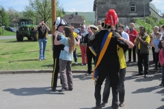 image051