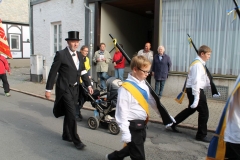image051